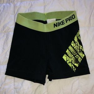 SMALL NIKE PRO SHORTS